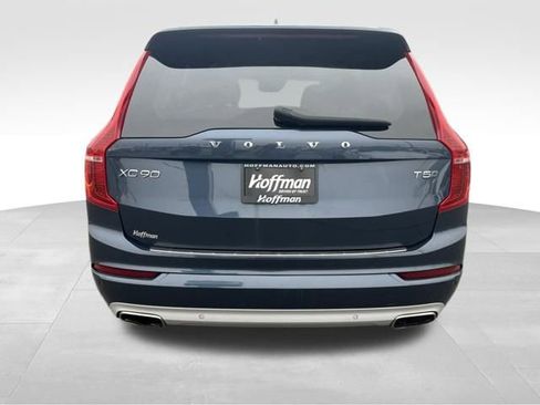 Used 2020 Volvo XC90 T5 Momentum image 4