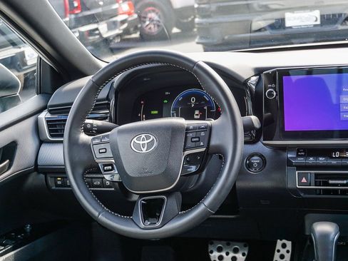 Used 2025 Toyota Camry SE w/ Multimedia Upgrade Package FWD image 17