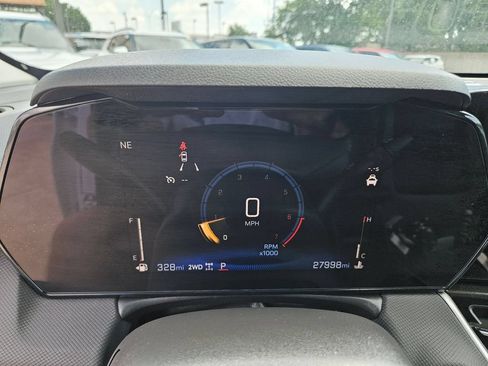 Used 2025 Chevrolet TrailBlazer LT AWD/4WD image 19
