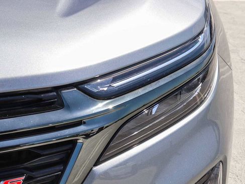 Used 2023 Chevrolet Equinox RS image 9