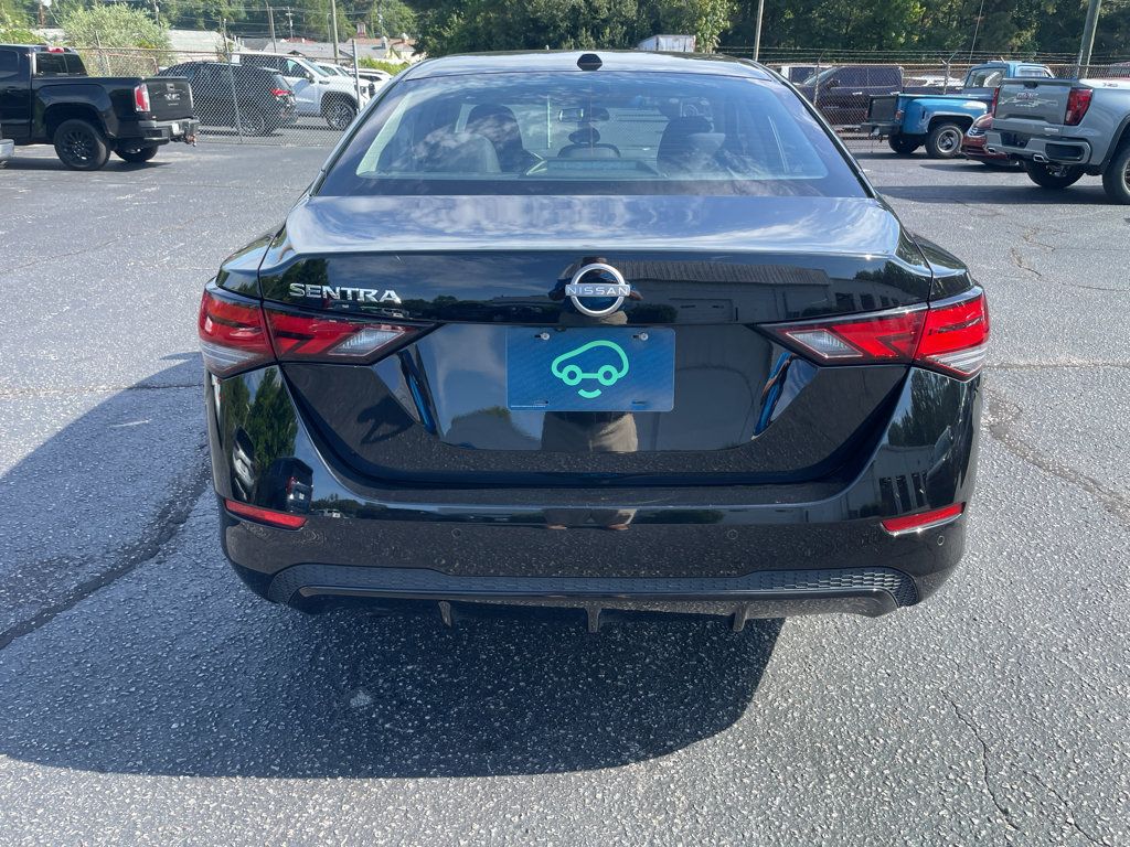 Used 2025 Nissan Sentra SV FWD image 3