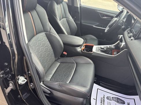 Used 2022 Toyota RAV4 Adventure w/ Convenience Package AWD/4WD image 19