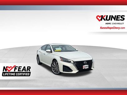 Used 2024 Nissan Altima 2.5 SL