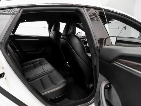 Used 2023 Tesla Model S image 34
