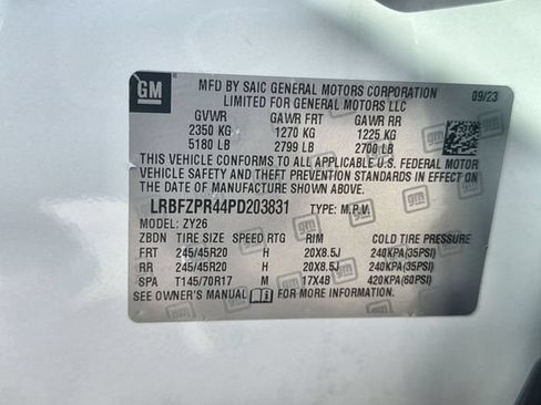 Used 2023 Buick Envision Essence w/ Sport Touring Package AWD/4WD image 33