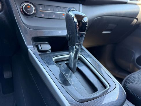 Used 2016 Nissan Sentra SR FWD image 20