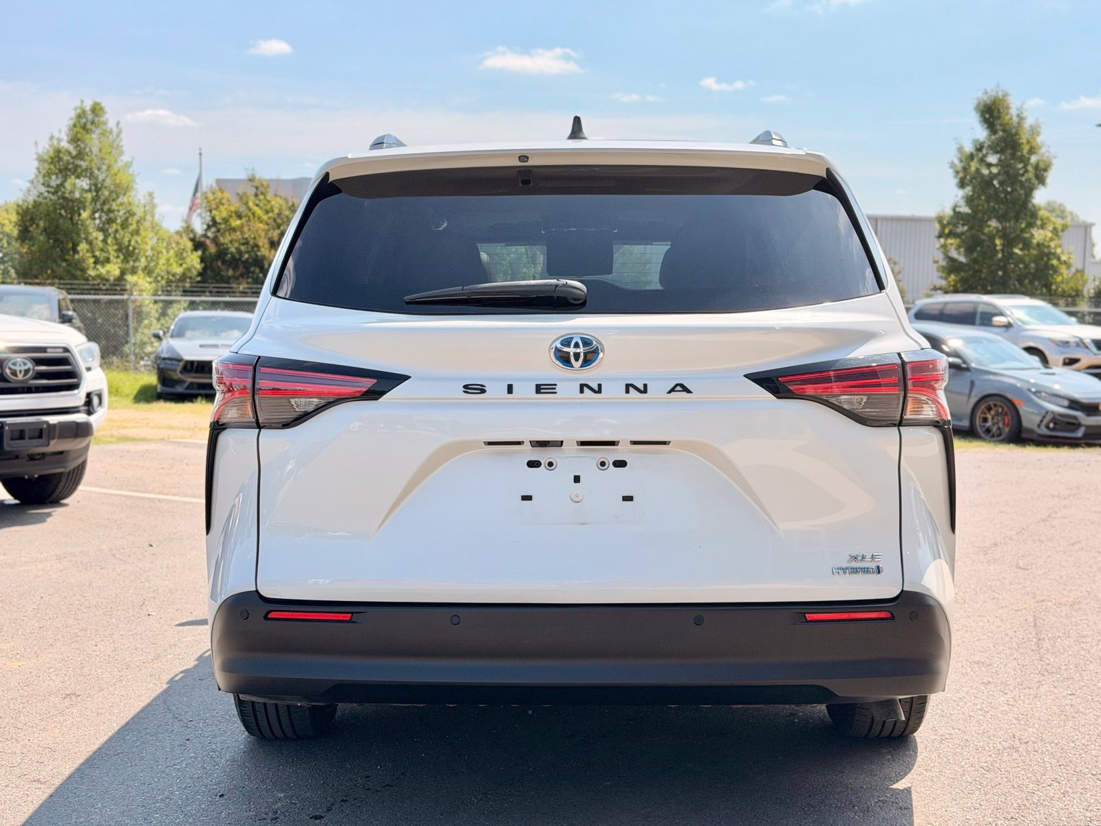 Used 2021 Toyota Sienna XLE FWD image 9