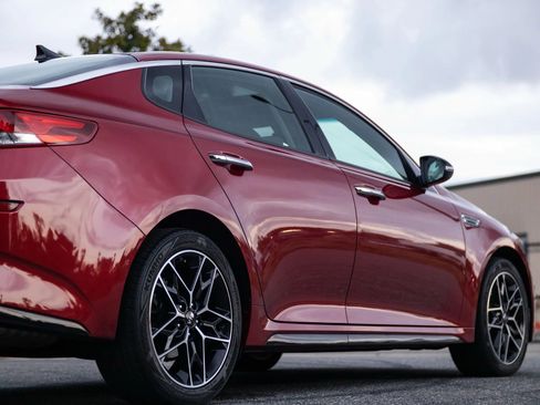 Used 2020 Kia Optima SE image 10