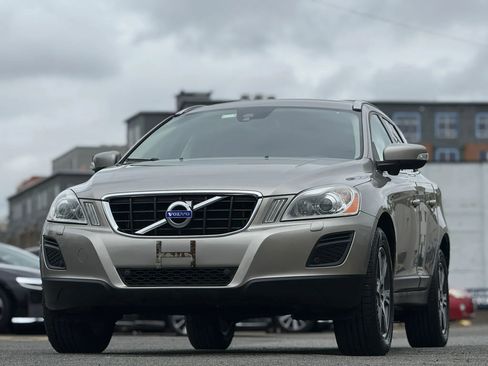 Used 2012 Volvo XC60 T6 AWD/4WD image 1