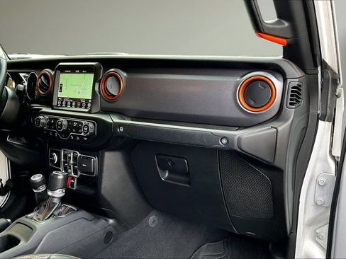 Used 2021 Jeep Gladiator Mojave w/ Uconnect 4C Nav & Sound Group AWD/4WD image 26