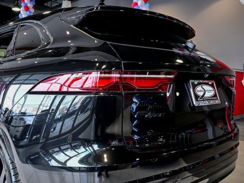 Used 2023 Jaguar F-PACE S image 12