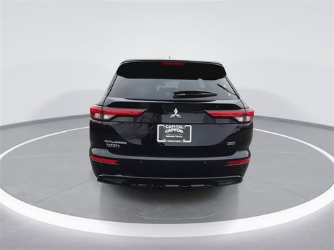 Used 2023 Mitsubishi Outlander SEL image 7