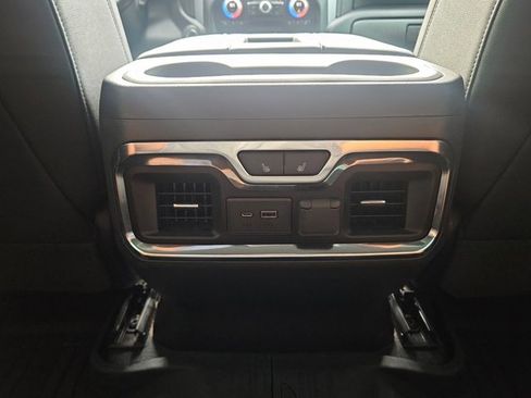 Used 2021 GMC Sierra 1500 SLT image 17