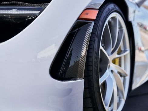 Used 2022 McLaren 720S image 12