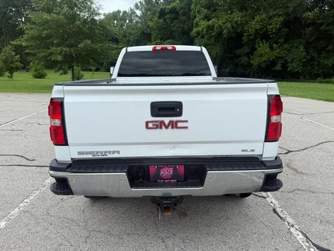 Used 2017 GMC Sierra 3500 SLE w/ Suspension Package, Off-Road AWD/4WD image 6