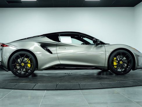 New 2026 Lotus Emira SE image 5