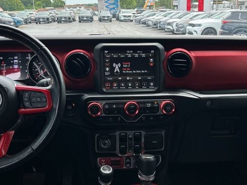 Used 2022 Jeep Gladiator Rubicon w/ Cold Weather Group AWD/4WD image 25