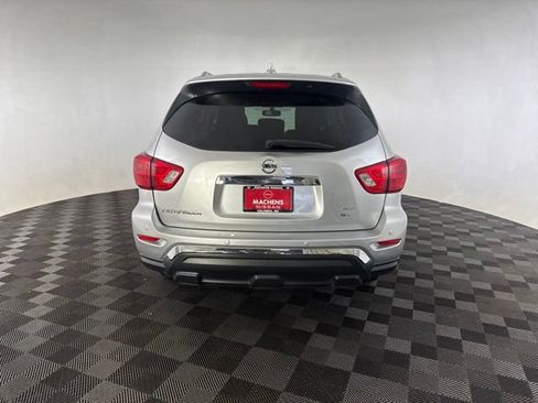 Used 2019 Nissan Pathfinder SV AWD/4WD image 6