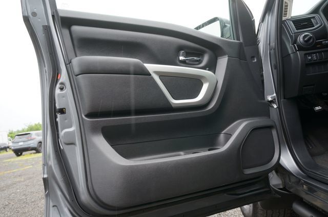 Certified 2024 Nissan Titan SV w/ SV Convenience Package AWD/4WD image 29