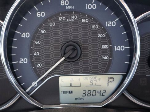 Used 2014 Toyota Corolla LE Premium FWD image 18