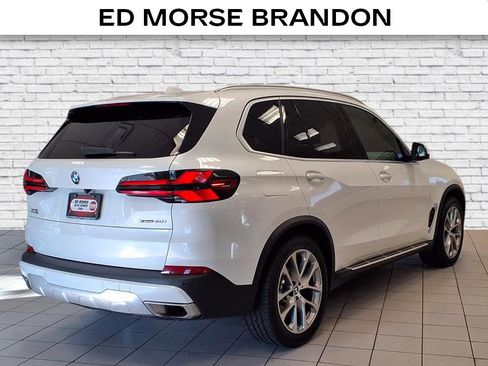 Used 2024 BMW X5 xDrive40i w/ Premium Package image 5