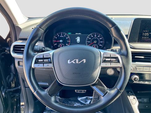 Used 2022 Kia Telluride SX w/ Nightfall Edition Package image 11