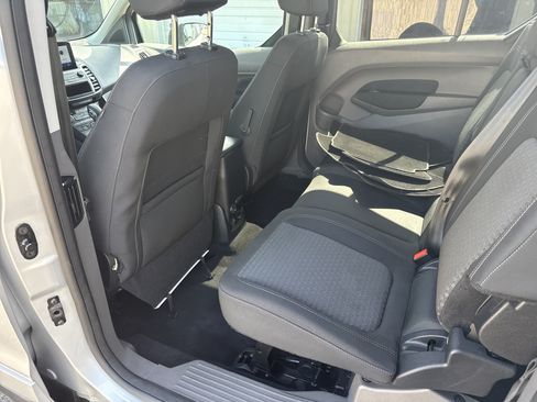 Used 2021 Ford Transit Connect XLT FWD image 15