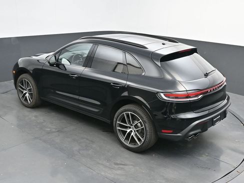 New 2026 Porsche Macan image 40