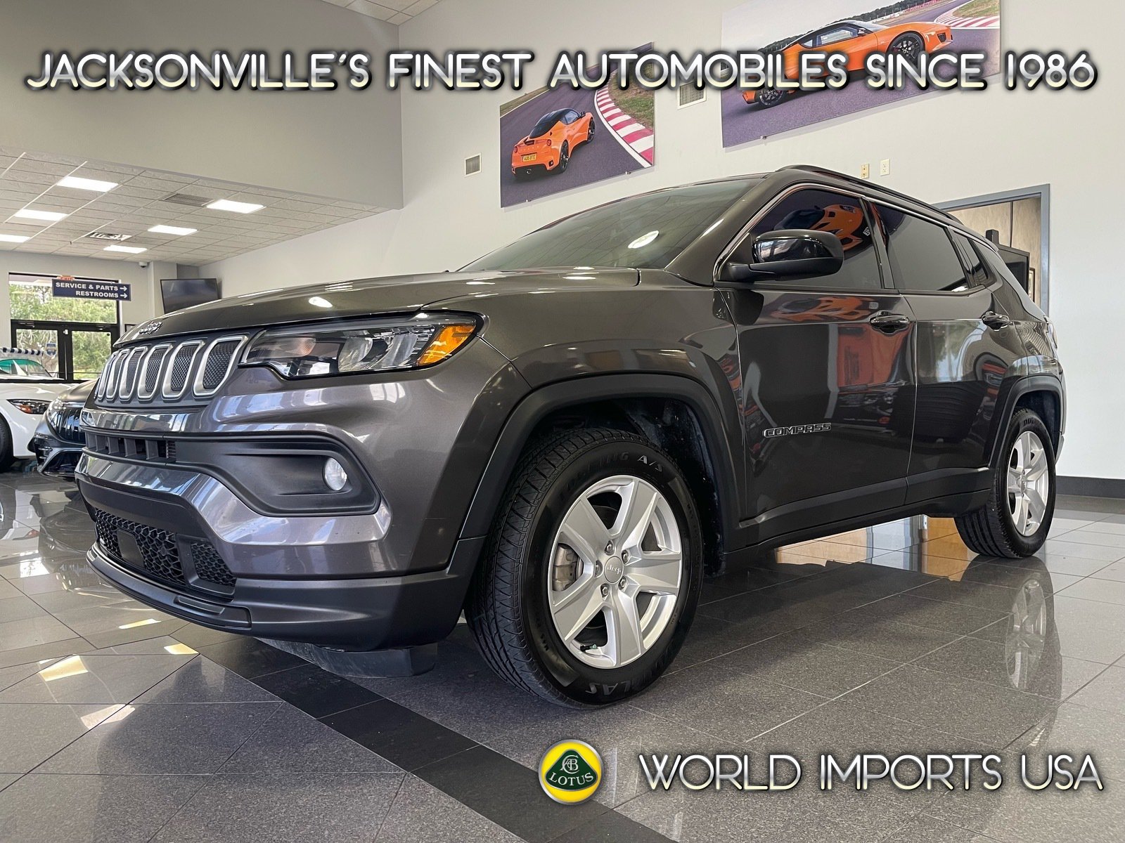 Used 2022 Jeep Compass Latitude FWD image 1
