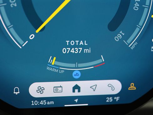 Used 2025 MINI Cooper 2-Door Hardtop image 38