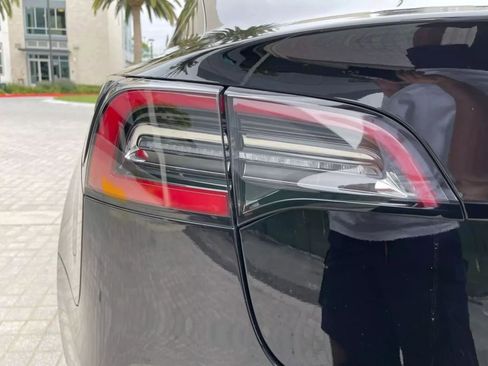 Used 2022 Tesla Model 3 Long Range image 37