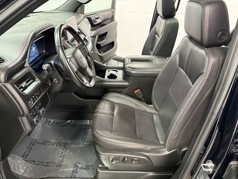 Used 2024 Chevrolet Suburban RST w/ Luxury Package image 14