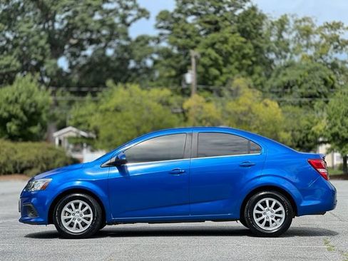 Used 2019 Chevrolet Sonic LT w/ Convenience Package FWD image 8