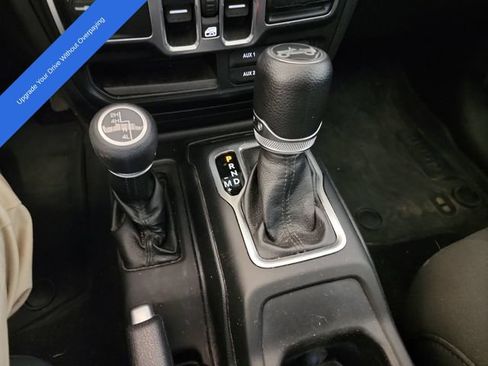 Used 2018 Jeep Wrangler Unlimited Sport S AWD/4WD image 18