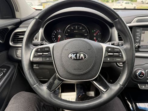 Used 2019 Kia Sorento SX w/ SX Touring Package AWD/4WD image 32