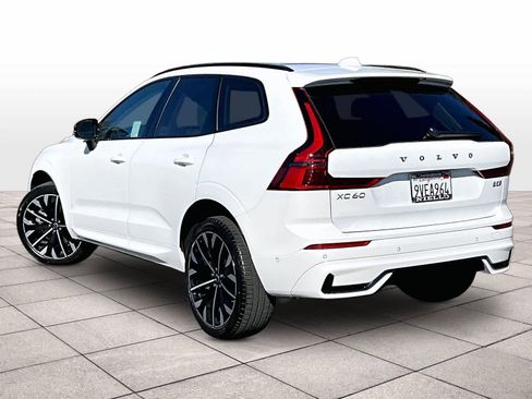 Used 2026 Volvo XC60 B5 Ultra w/ Climate Package AWD/4WD image 15