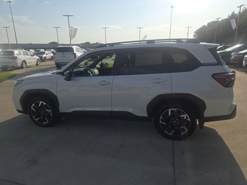 Used 2026 Subaru Forester Limited AWD/4WD image 5