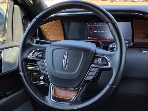 Used 2023 Lincoln Navigator Black Label AWD/4WD image 15