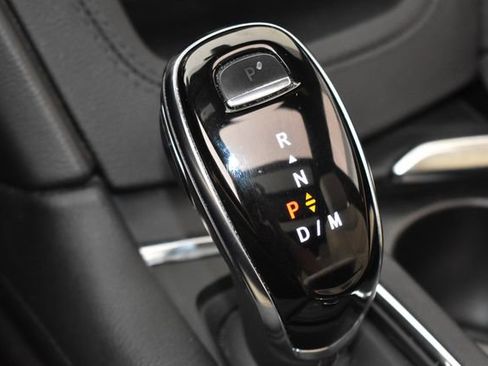 Used 2023 Cadillac XT5 Sportv w/ Technology Package image 32