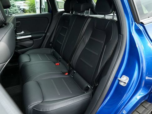 Used 2024 Mercedes-Benz GLA 35 AMG 4MATIC image 35