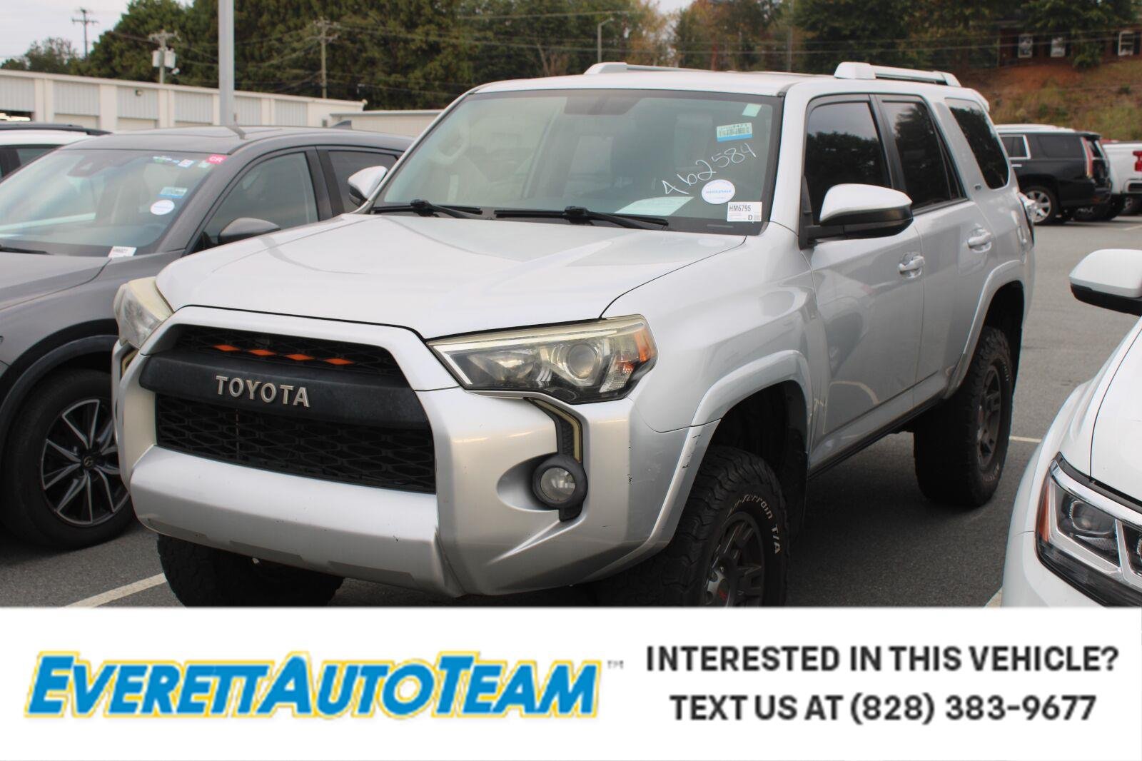 Used 2017 Toyota 4Runner SR5 AWD/4WD image 1