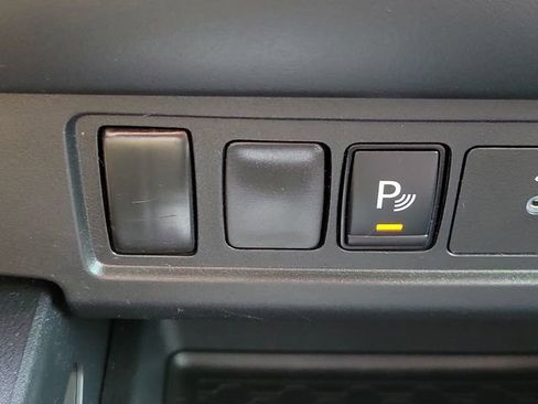 Used 2022 Nissan Frontier S w/ Technology Package AWD/4WD image 26