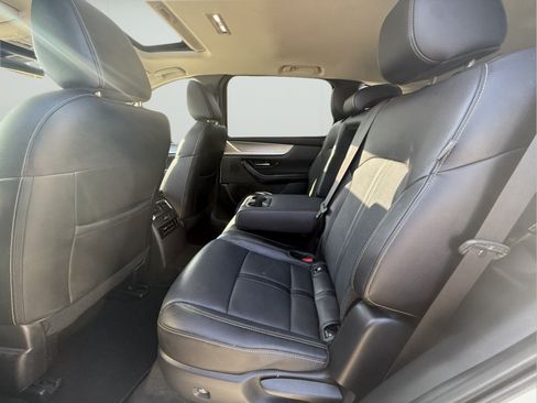 Used 2024 MAZDA CX-90 3.3 Turbo w/ Preferred Plus AWD/4WD image 8