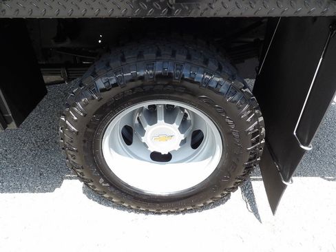 Used 2024 Chevrolet Silverado 3500 W/T w/ Snow Plow Prep Package AWD/4WD image 56