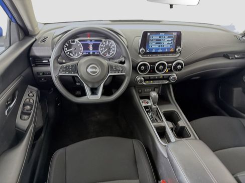 Used 2025 Nissan Sentra SV FWD image 23