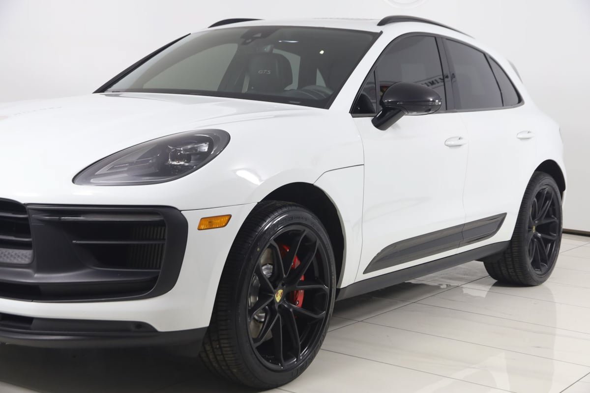 Used 2023 Porsche Macan GTS w/ GTS Sport Package AWD/4WD image 69