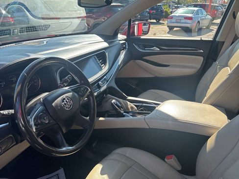 Used 2019 Buick Enclave Essence AWD/4WD image 48