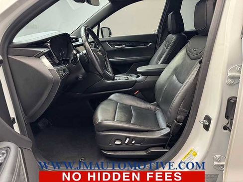 Used 2020 Cadillac XT6 Premium Luxury image 13