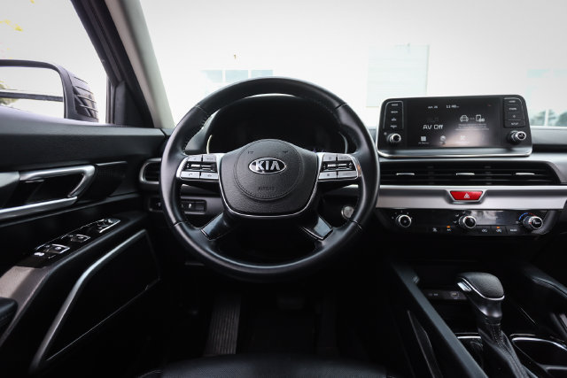 Used 2021 Kia Telluride LX AWD/4WD image 37