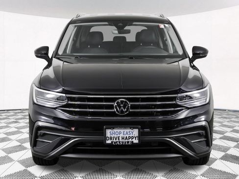 Used 2023 Volkswagen Tiguan SE AWD/4WD image 11